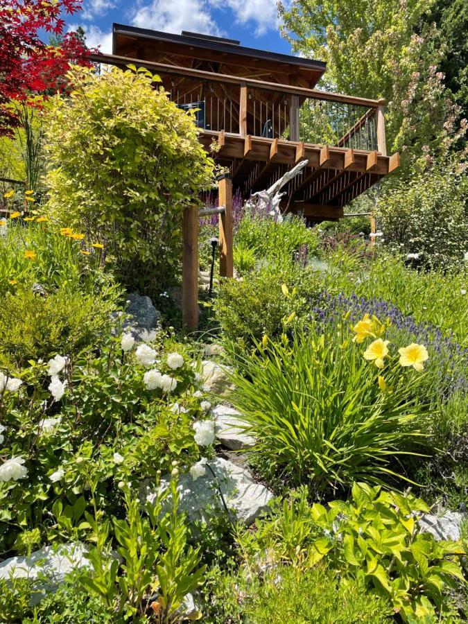 Les Chambres Roses West Kelowna Ngoại thất bức ảnh