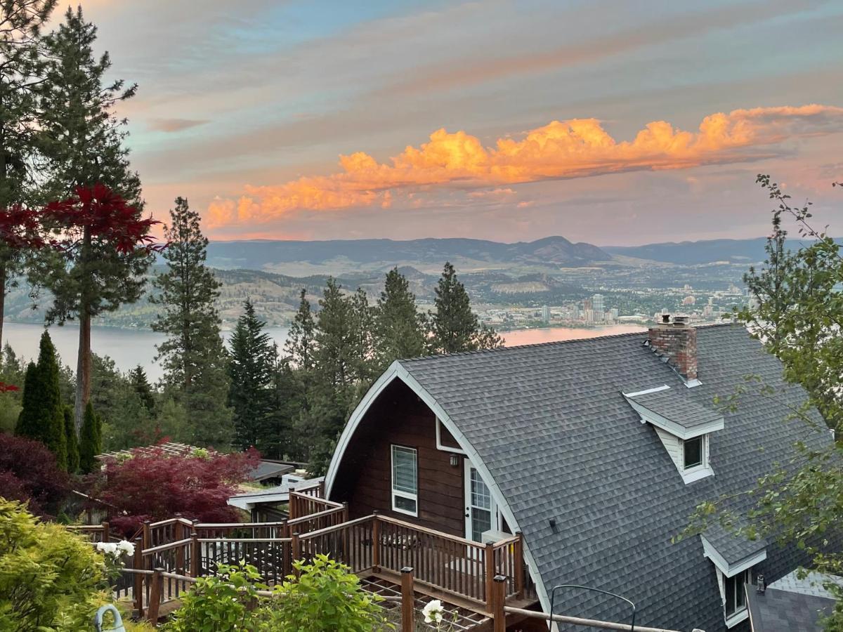 Les Chambres Roses West Kelowna Ngoại thất bức ảnh