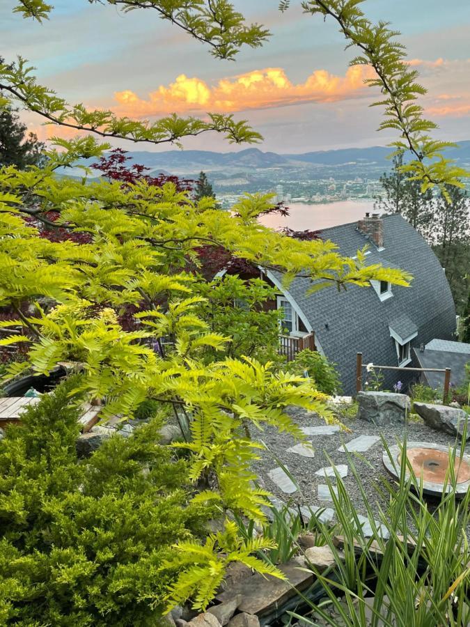 Les Chambres Roses West Kelowna Ngoại thất bức ảnh